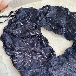 Victoria secret peak a boo very sexy lace black teddy